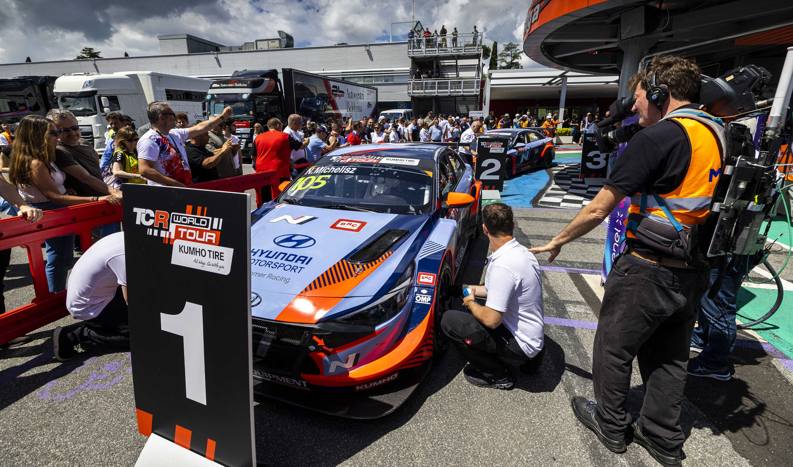 Avante N TCR racing car being inspected before the race