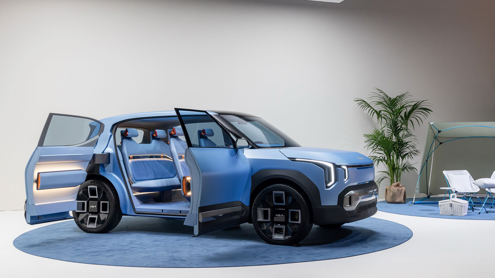 Kia ‘Transcend Journey’ design installation showcases Kia PV5, PV5 WKNDR and Concept EV2 at Milan Design Week 2025