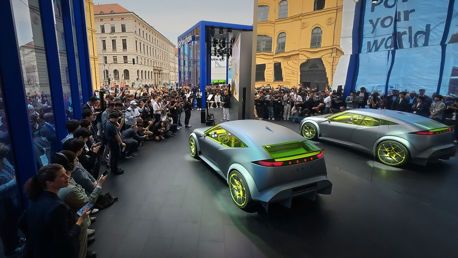 Hyundai Motor Debuts All–Electric Concept THREE at IAA Mobility 2025 (9)