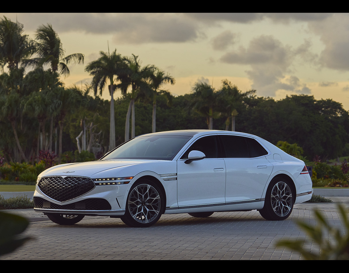 Genesis G90 Standing on the Road