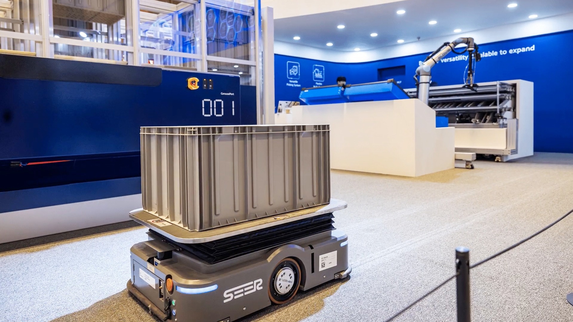 Hyundai GLOVIS, AMR (Autonomous Mobile Robot)
