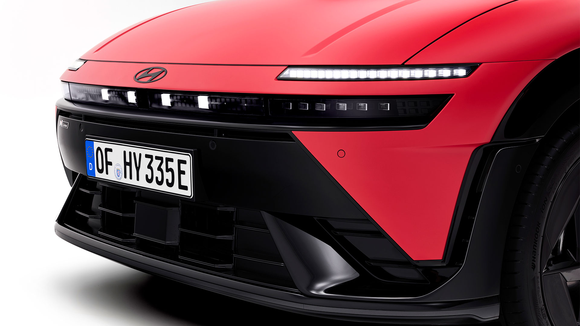 Hyundai Motor Introduces IONIQ 3: Aero Hatch Elevates EV Technology for Simple, Spacious and Intuitive Mobility (4)