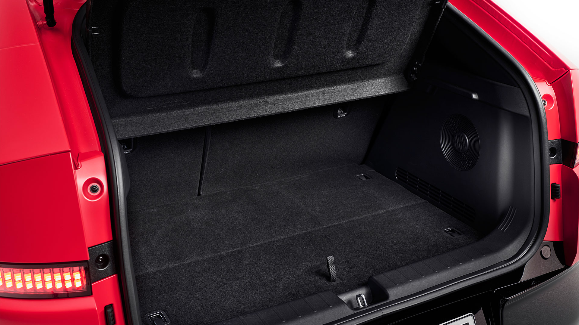 Hyundai Motor Introduces IONIQ 3: Aero Hatch Elevates EV Technology for Simple, Spacious and Intuitive Mobility (12)