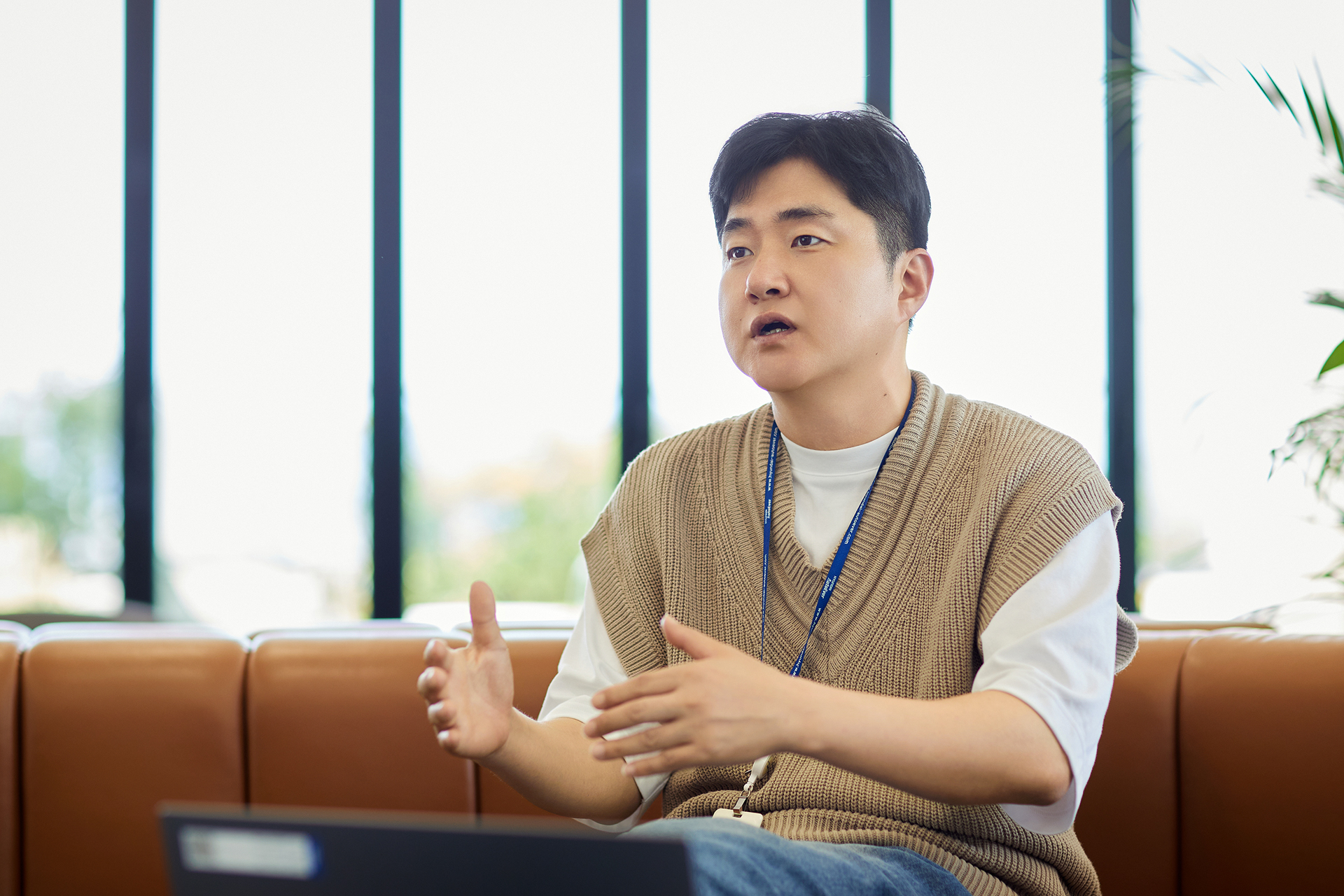 인터뷰 중인 현대오토에버 지도서비스플랫폼팀의 곽희탁 책임