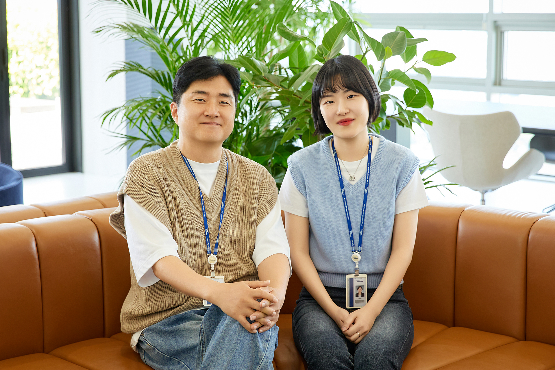 Heetak Kwak and Yeeun Jeong, managers of the Map Service Platform Team at Hyundai AutoEver