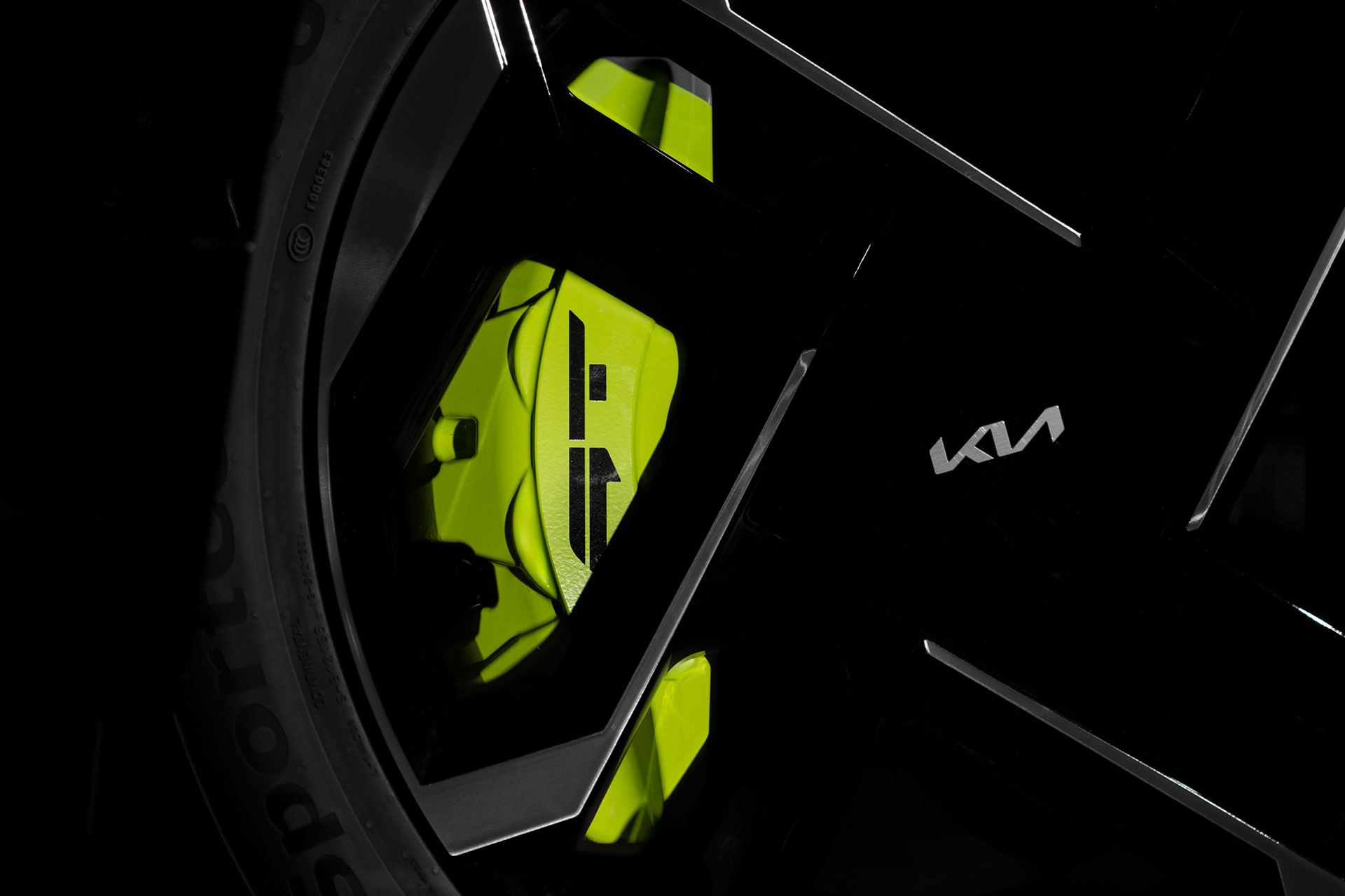 EV9 GT 차량의 휠