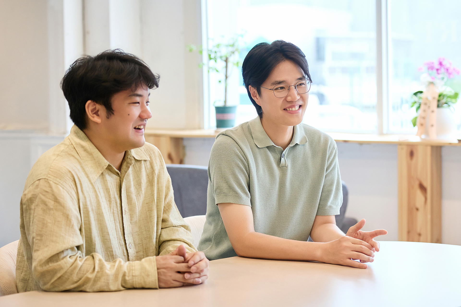 멘토리 권기효 대표(왼쪽)와 초록우산 송명기 과장