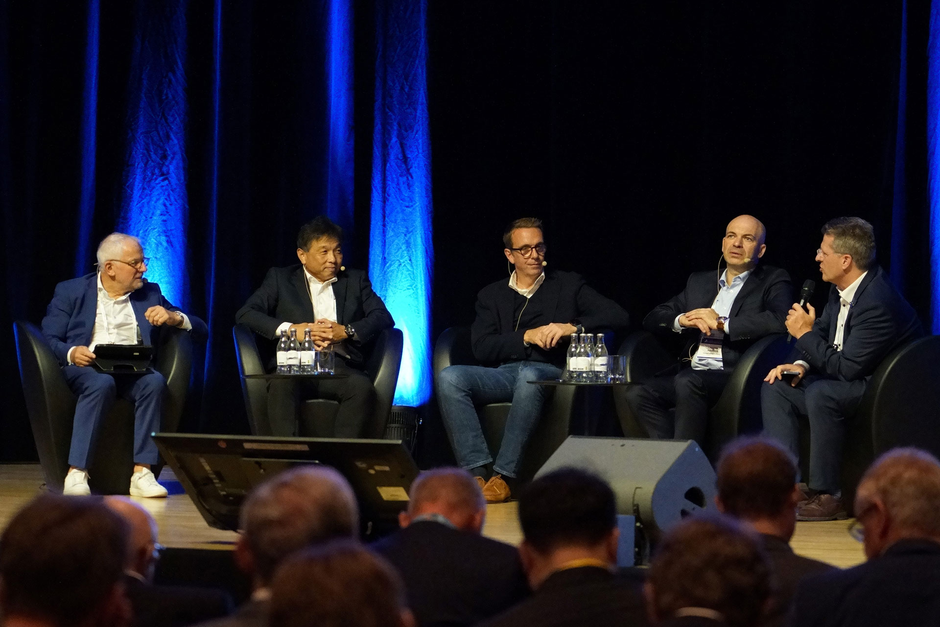 (From second right) Manfred Harrer, President and Head of R&D Division, Hyundai Motor Group, at the Opening Plenary Session